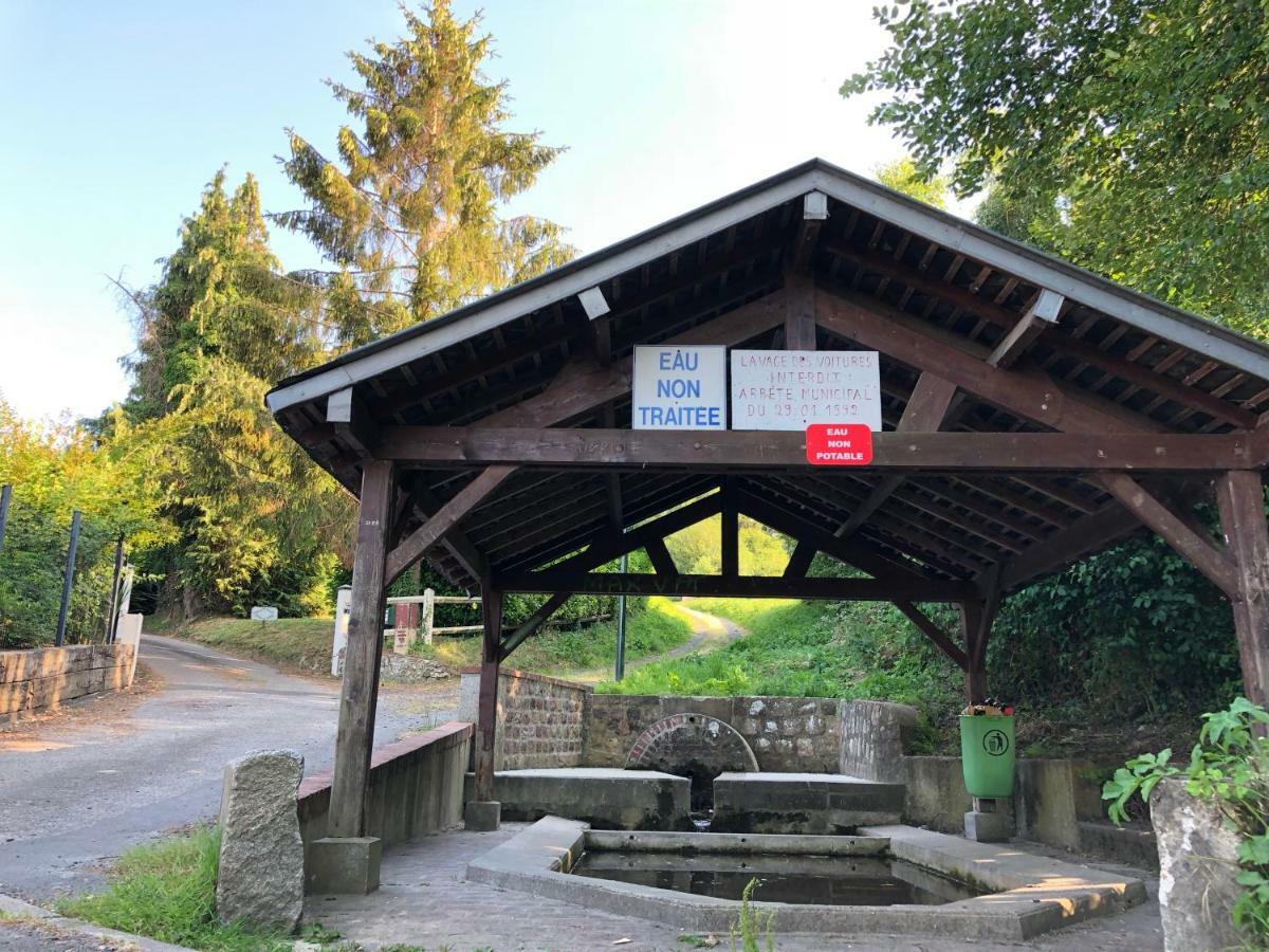 Aux Lettres Du Lavoir 拉·里维耶尔·圣·秀 外观 照片