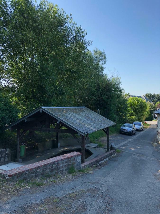 Aux Lettres Du Lavoir 拉·里维耶尔·圣·秀 外观 照片